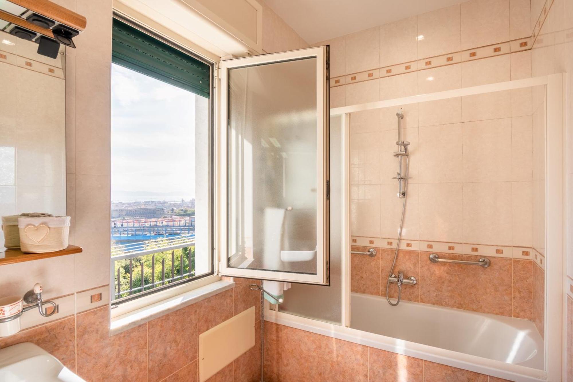 Apartment Bright Private Parking - Happy Naples